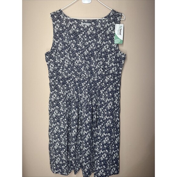 Lands End Dress Size Large Blue White Floral Sleeveless V Neck Pullover Telcel - Picture 1 of 8